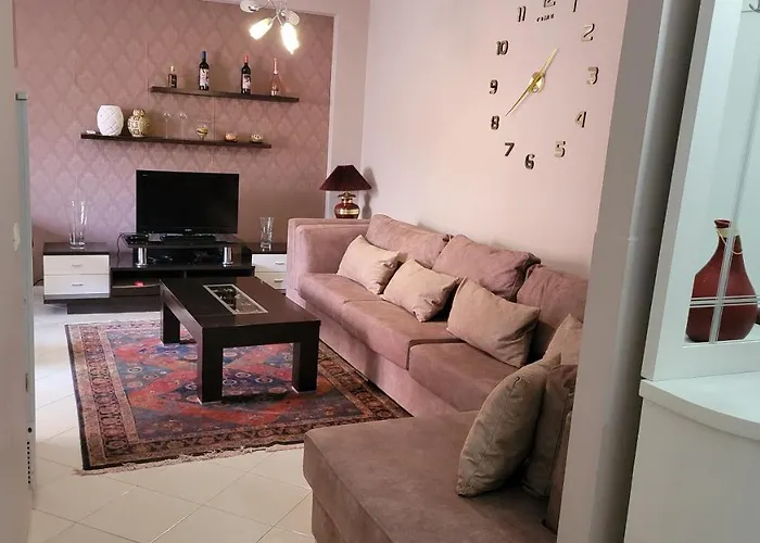 Charming Apartment Lushnje