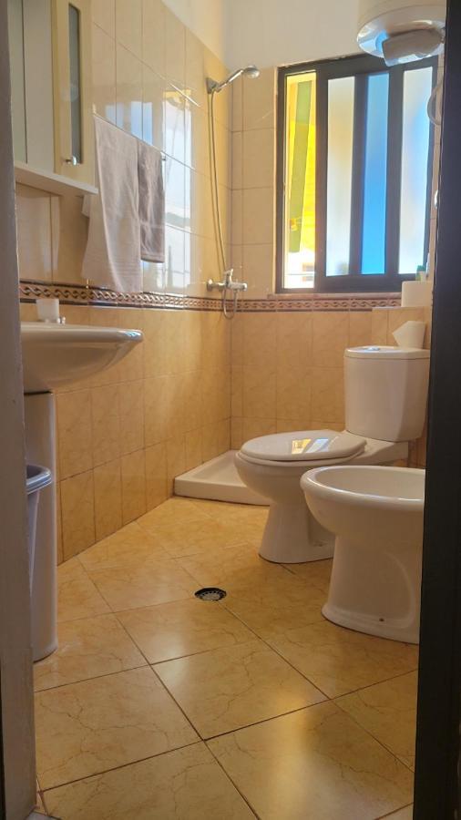 Charming Apartamento Lushnjë